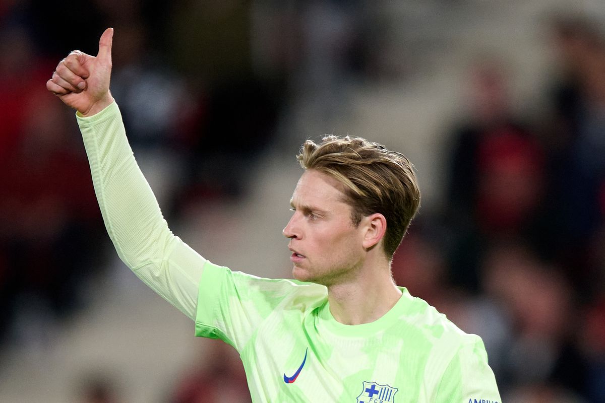 Frankie De Jong for barcelona (Image from Football Espana)