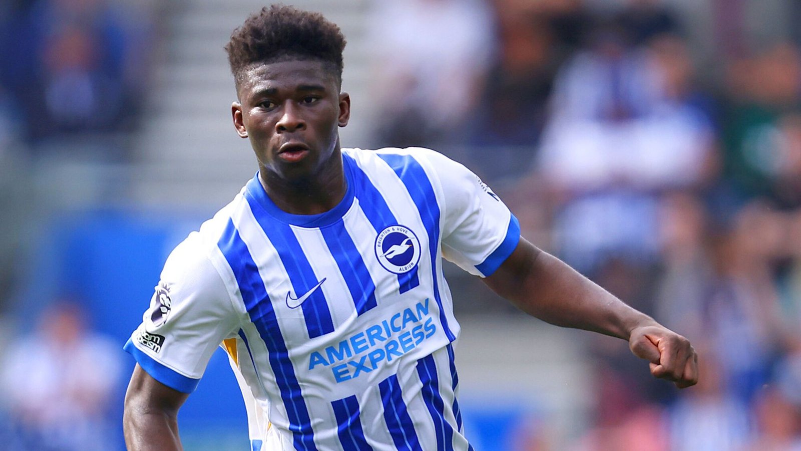 Carlos Baleba locked in Man United move