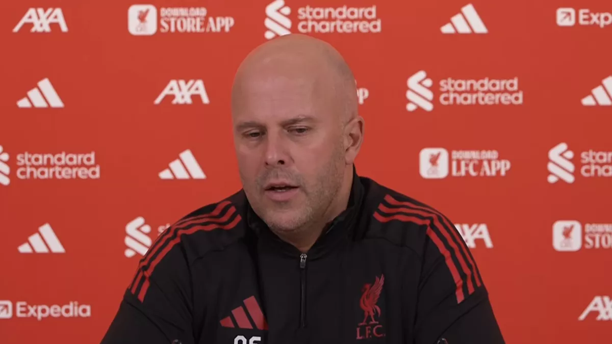 Arne Slot speaking to the press after 4-1 loss to PSV