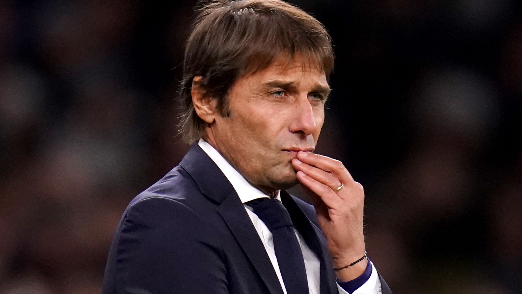 Antonio Conte to hold meeting with Napoli chiefs over his future