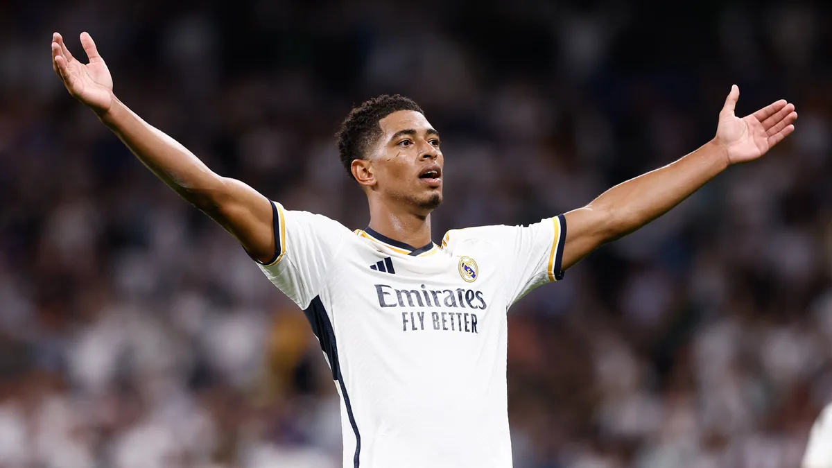 Jude bellingham linked with a Man United move this summer