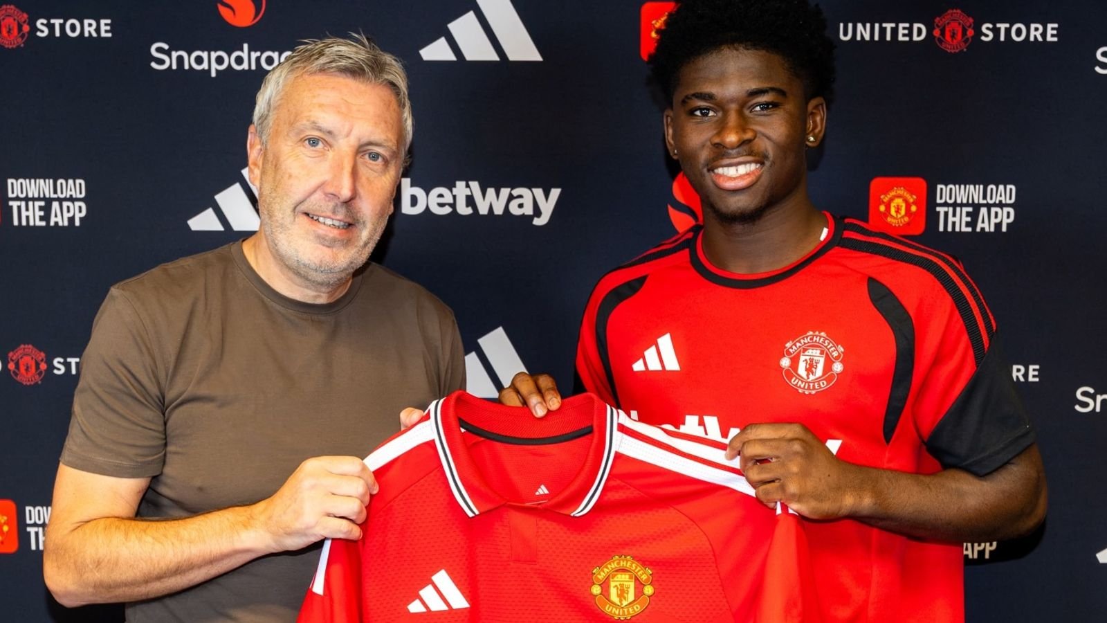 Carlos Baleba deal confirmed by United
